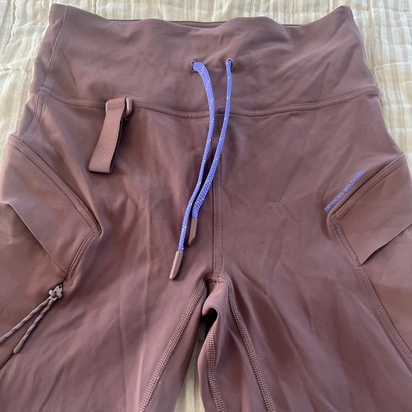 Lululemon Cargo Super High Rise Hiking Bike Shorts Women's 6 Dark Oxide Run Yoga - Picture 2 of 10